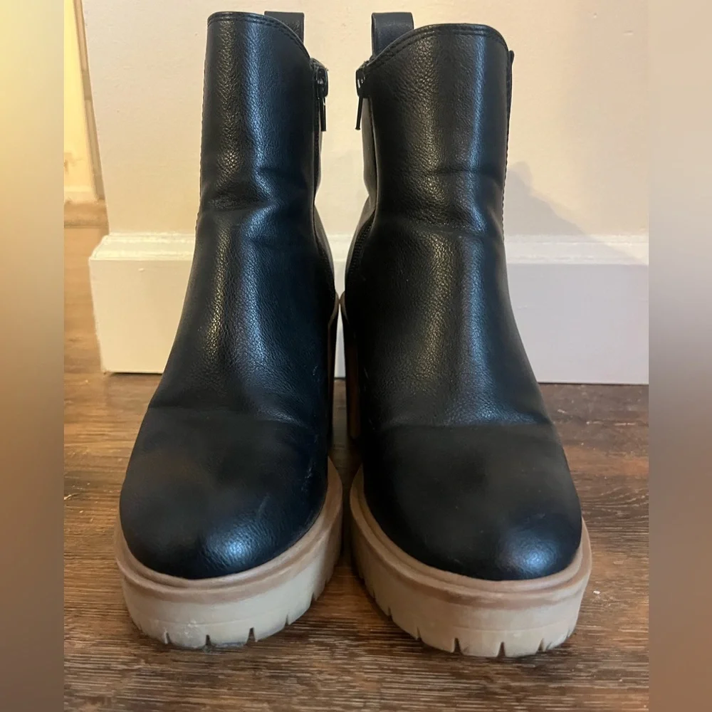 Black Chelsea Boots - Picture 2 of 8